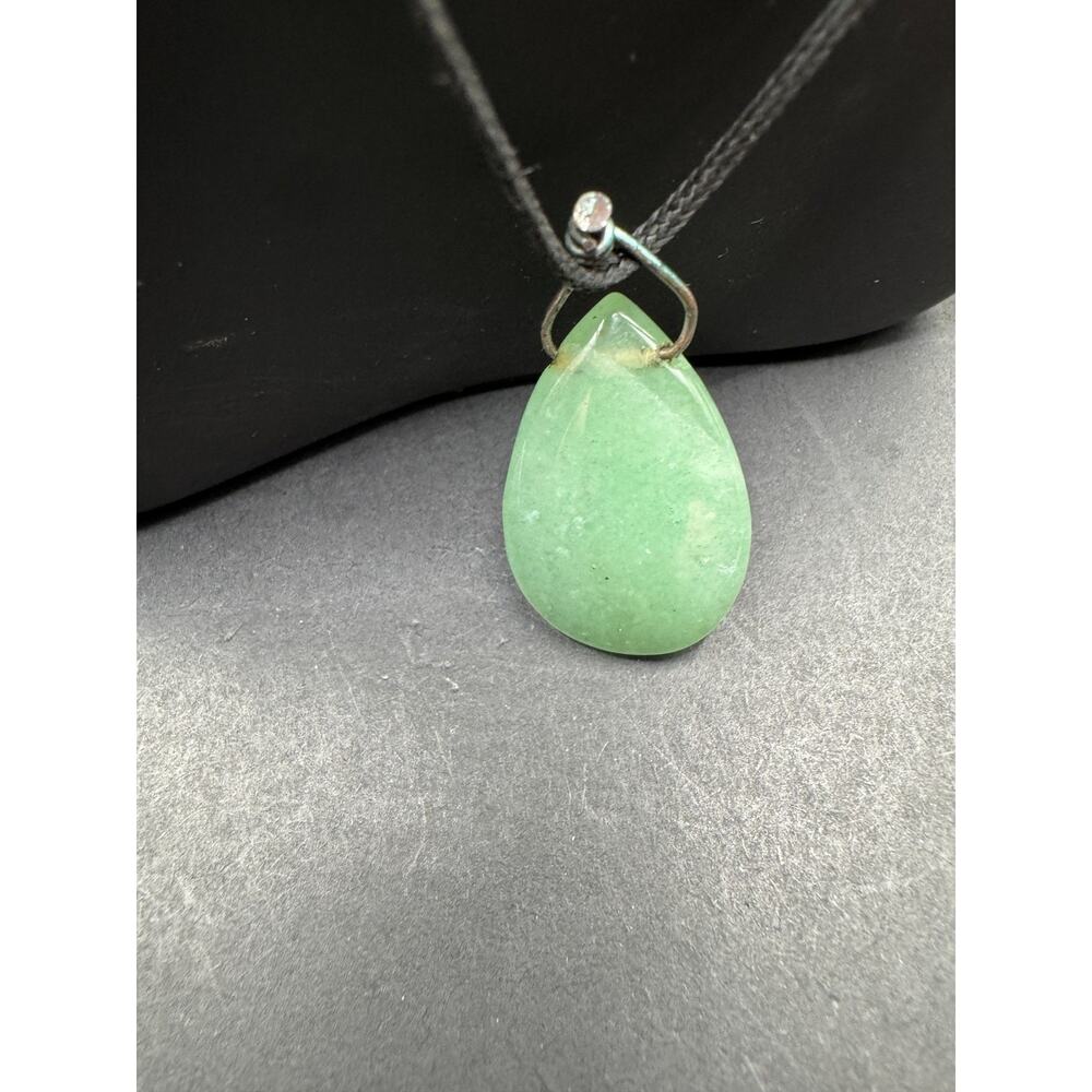 Vintage Silver Tone Green Jade Teardrop Pendant Black Cord Necklace